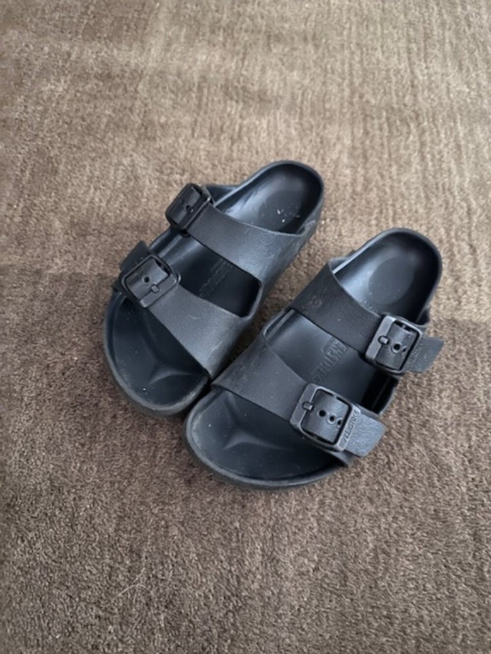 Birkenstock sandals size 31 (approx 13 childrens)